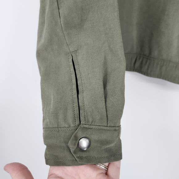 Old Navy Womens Soft Utility Jacket Size L Arugula Green Snap Front Lightweight - Picture 4 of 8